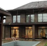 Посуточно дом в Киеве, домик с бассейном и сауной