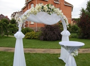 Прокат арки для выездной церемонии, оформление свадьбы цветами