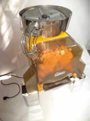 Соковыжималка Zumex , б у в рабочем состоянии.