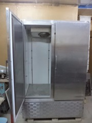 Морозильный шкаф CustomCool б у в рабочем состоянии