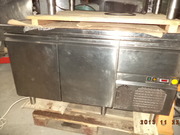 Холодильный стол бу, при покупке морозильный ларь в подарок.