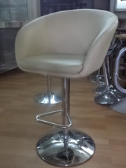 Барные стулья и табуреты б/у.